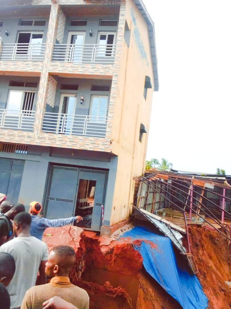 Kasaï : Le ravin Sokajik menace d&rsquo;engloutir une école