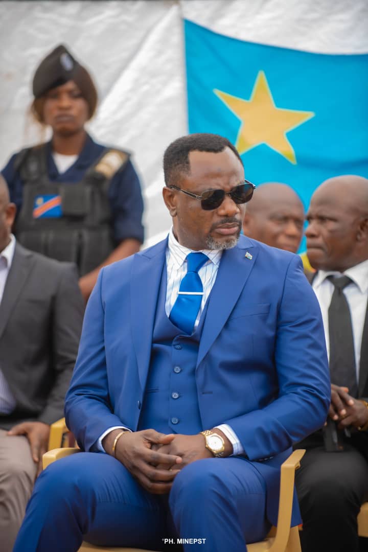 Kinshasa -EPST: Tony Mwaba à Maluku pour la pose de la première pierre à la construction des 150 écoles
