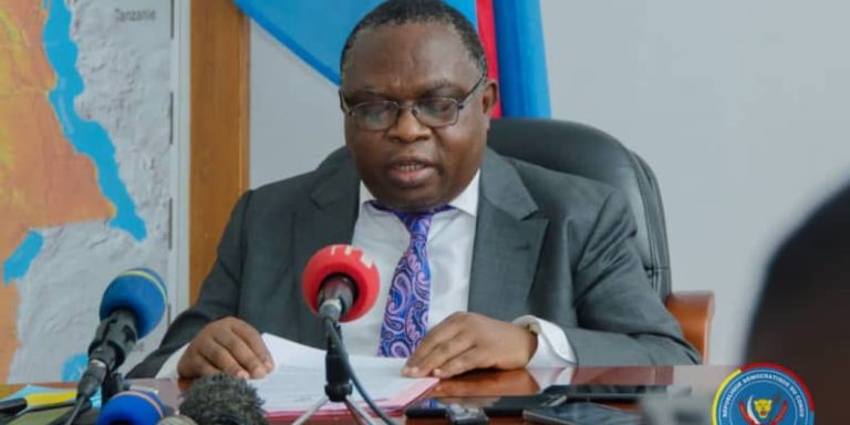 RDC -Dossier Sicomines au Sénat : Kaumba Lufunga soutient la prédation des ressources du pays, les masques commencent à tomber!