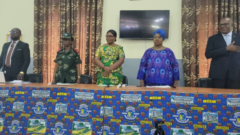 Kinshasa: la Corporation du personnel féminin de l&rsquo;ISC/ Kinshasa compatit avec les femmes de l&rsquo;Est 