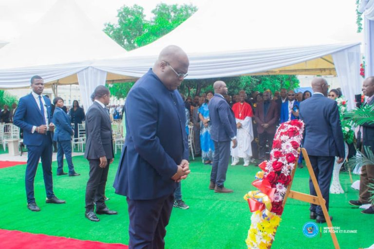 Kinshasa : Le président Tshisekedi s&rsquo;incline devant la mémoire de la fille-ainée du ministre Adrien Bokele décédée