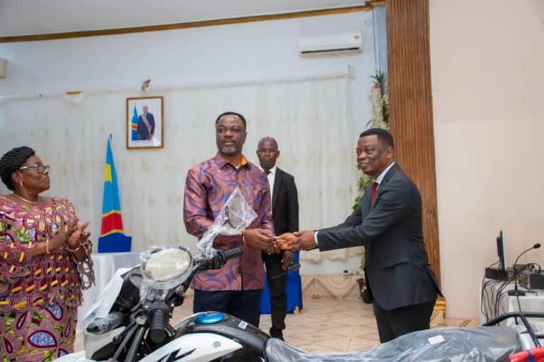 RDC-EPST : Tony Mwaba installe l&rsquo;équipe de mise en œuvre du projet PERSE