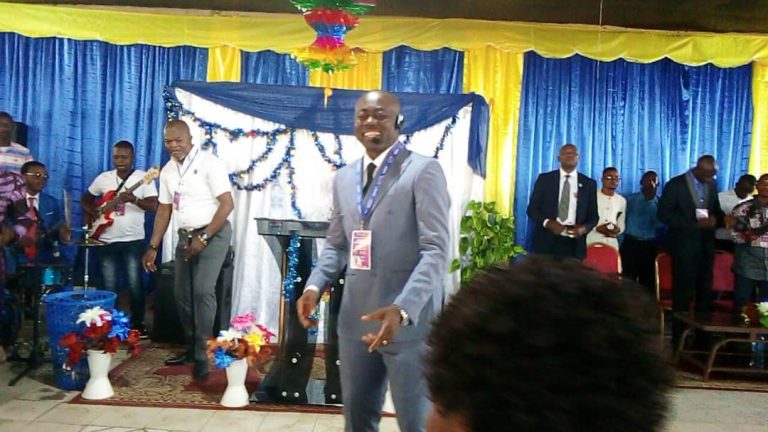 Kasaï Central: le Prophète Paul Tokoko à Kananga pour la célébration du 28ème anniversaire de son ministère sacerdotal