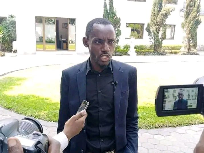 Prince Epenge sur Tshisekedi à propos de l&rsquo;EAC : « Soit monsieur Félix Tshilombo est naïf, soit il est complice »