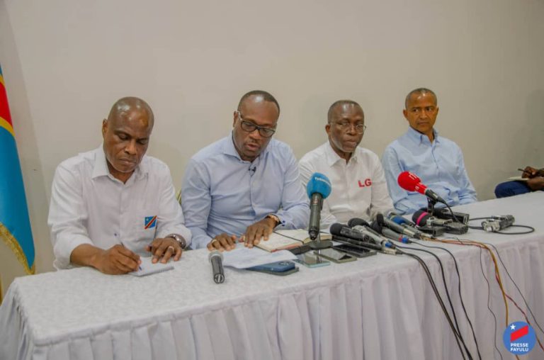 Kinshasa : Après le report de sa marche, l&rsquo;opposition saisie Ngobila pour le 20 Mai