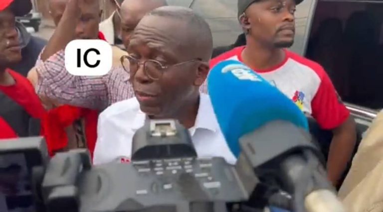 RDC: Matata Ponyo interdit de voyager et sa carte d&rsquo;identité confisquée