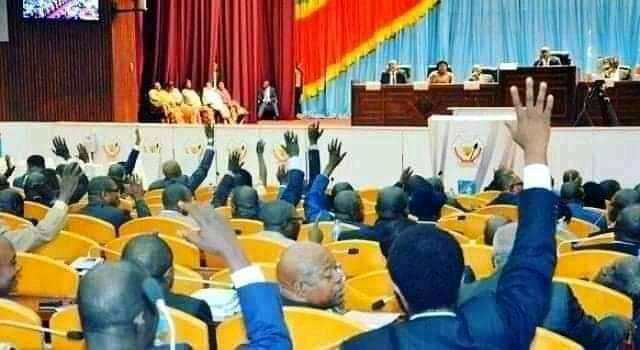 RDC – Les députés entament le débat sur la répartition des sièges, sans l&rsquo;opposition