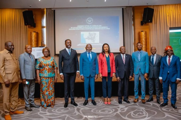Géolocalisation des écoles : Kamerhe félicite Tony Mwaba pour des initiatives innovantes à l’EPST