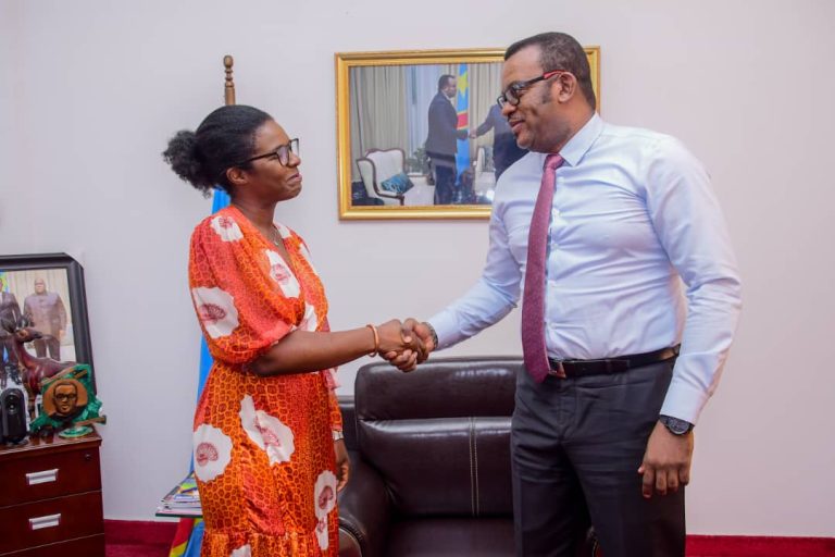 RDC-Équateur : La députée Tania Mokolo plaide auprès de Lihau pour la mécanisation des fonctionnaires de Mankanza