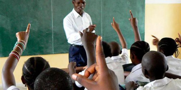 KASAÏ-EPST : Les enseignants du Kasaï 2 accusent la CARITAS d&rsquo;être à base de leur Impaiement depuis 3 mois