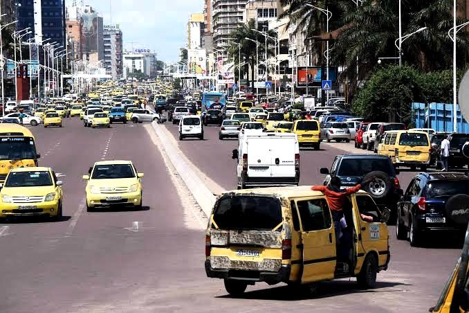 Kinshasa-Injures publiques entre les chauffeurs : Un incivisme qui passe pour signe d&rsquo;amitié (Reportage)