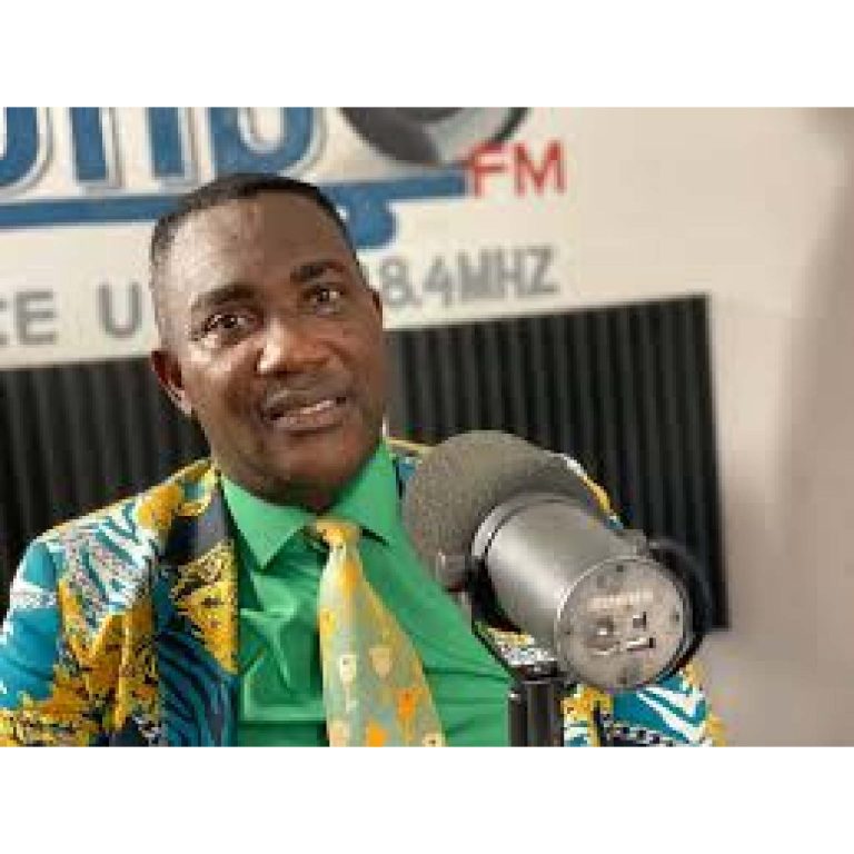Kinshasa : Pour s&rsquo;être arrogé des avantages indus, Mpoyi  à la porte de sortie (Document)