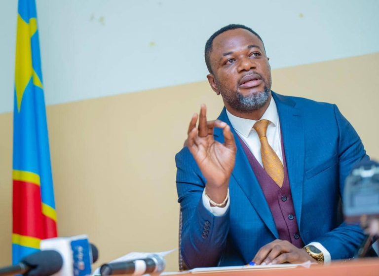 EPST : Tony Mwaba interdit la collation des grades des finalistes du cycle maternel