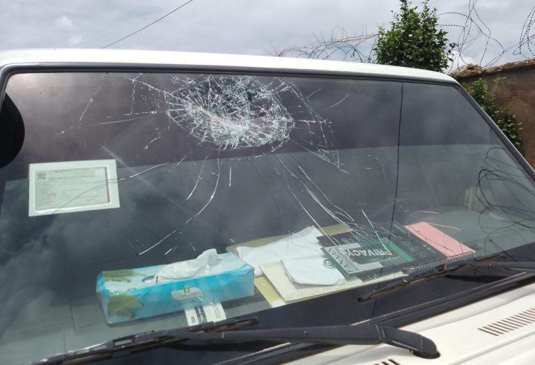 Beni : Une jeep de l&rsquo;armée attaquée par un groupe de pression