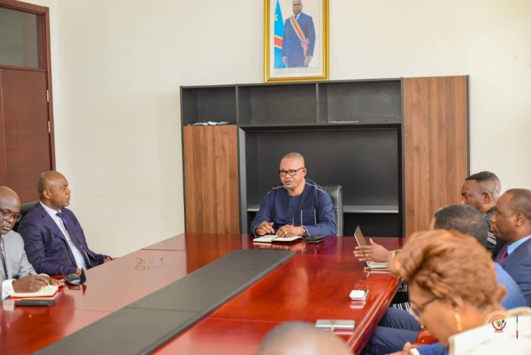 Kinshasa : Ngobila, Gecoco, Tshibalabala, Nembalemba et Mpoyi se sont donnés des coups devant Kazadi (Confidences)