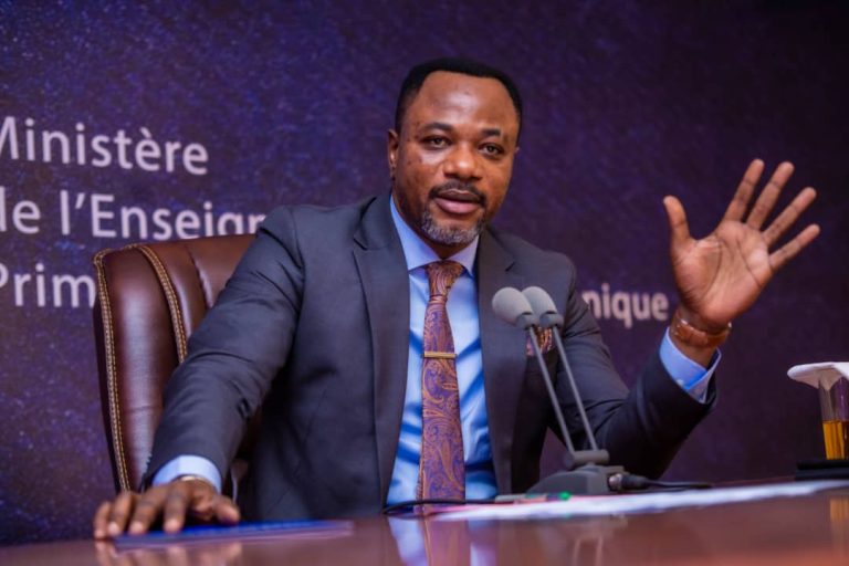 EPST-25ème réunion hebdomadaire avec l&rsquo;administration : Tony Mwaba insiste sur les mécanismes et stratégies de la qualité de l&rsquo;enseignement