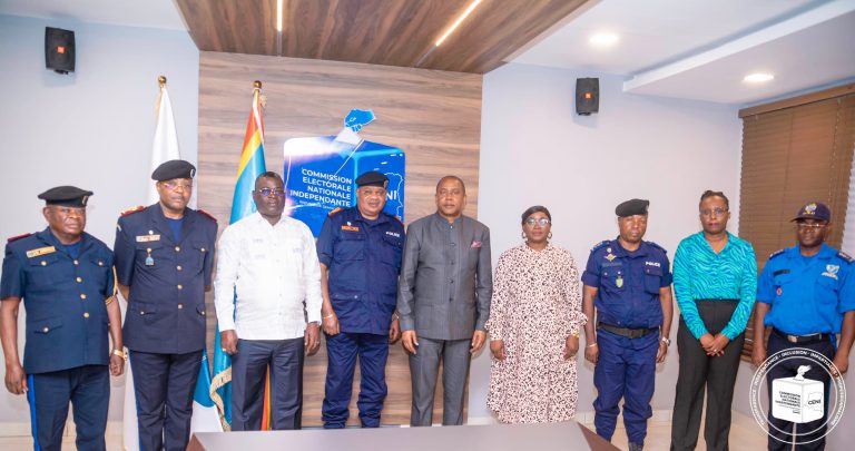 Sécurisation des élections 2023 : Denis Kadima échange avec l&rsquo;Inspection Générale de la Police