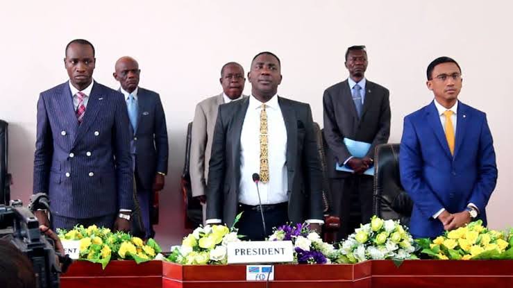APK : La plénière destitue Godé Mpoy et Papy Epiana, Nembalemba et Francis Tshibalabala sauvés de justesse