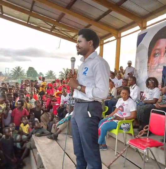 Campagne électorale 2023: « Je suis bloqué à INONGO dans le Mai-Ndombe. Tous les avions réquisitionnés… Difficile de battre campagne » (Constant Mutamba)