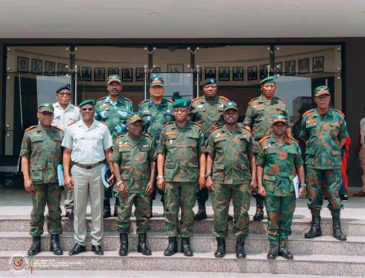 RDC : le Chef d’État-Major général suspend les déplacements internationaux des officiers supérieurs