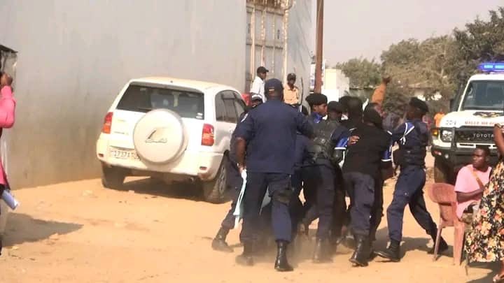 Kolwezi : Trois militants de Lucha arrêtés et incarcérés à Dilala pour une marche pacifique