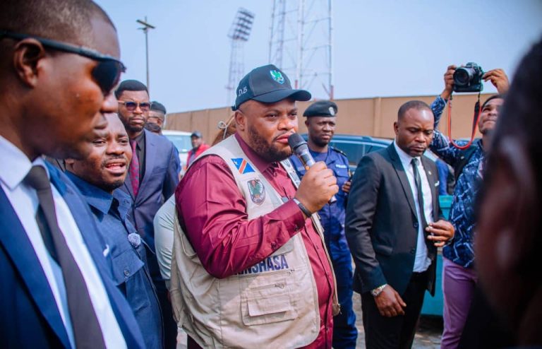 Kinshasa : Les sinistrés des inondations d’avril bientôt relogés, annonce le gouverneur Bumba