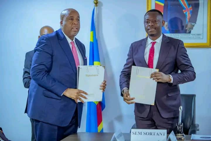 RDC : Sakombi Molendo promet l’accès universel à l’eau potable et à l’électricité