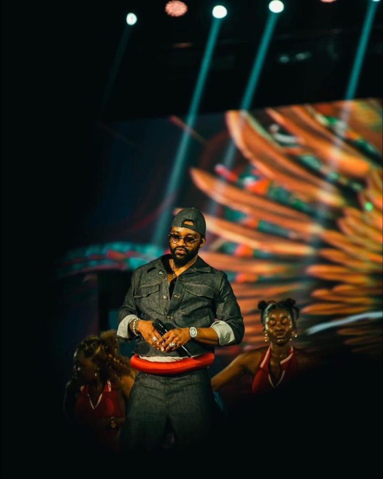 Brazzaville : Fally Ipupa enflamme le 242 IndepenDance Day