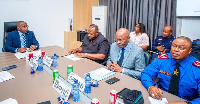 Kinshasa : Jacquemain Shabani exige l’intensification de l’opération « Ndobo » contre l’insécurité