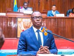 Kasaï Oriental : La Cour constitutionnelle réhabilite le gouverneur Mbuebue Kapo