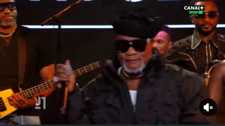 Koffi Olomide électrise Canal+ avant son concert à Bruxelles