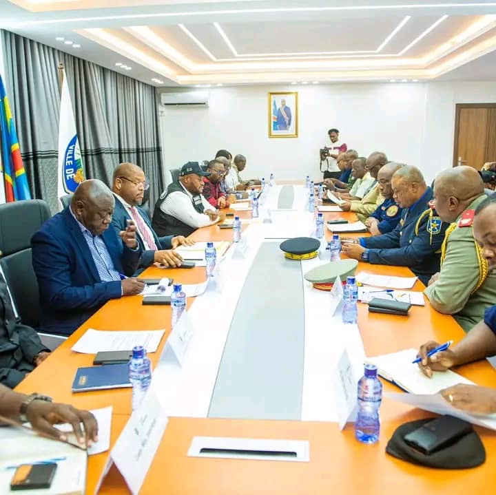 Kinshasa : Daniel Bumba lance l’opération « Retour à la norme » pour lutter contre le désordre urbain