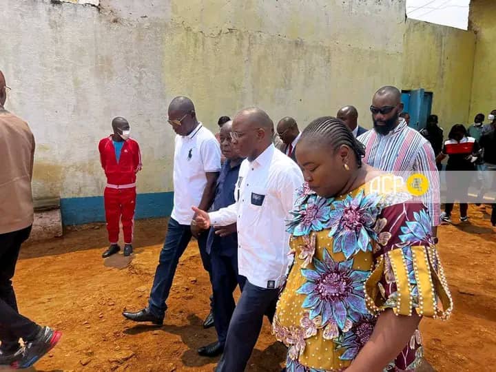 Lubumbashi : Guillaume Ngefa s’alarme de la surpopulation à la prison de Kasapa