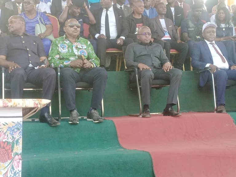 Inongo : Jacquemain Shabani apporte un message d’espoir et de paix au nom du Chef de l’État
