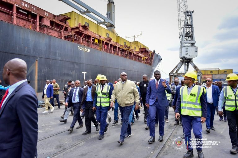 RDC : Le VPM des transports Jean-Pierre Bemba inspecte la réhabilitation du port de Matadi