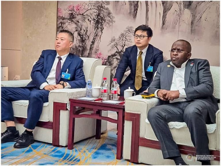 RDC : Le VPM Shabani Lukoo présente en Chine le projet « Smart Congo » pour renforcer la sécurité