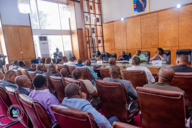 Cohésion parlementaire : le bureau échange avec les caucus avant l’ouverture de la session