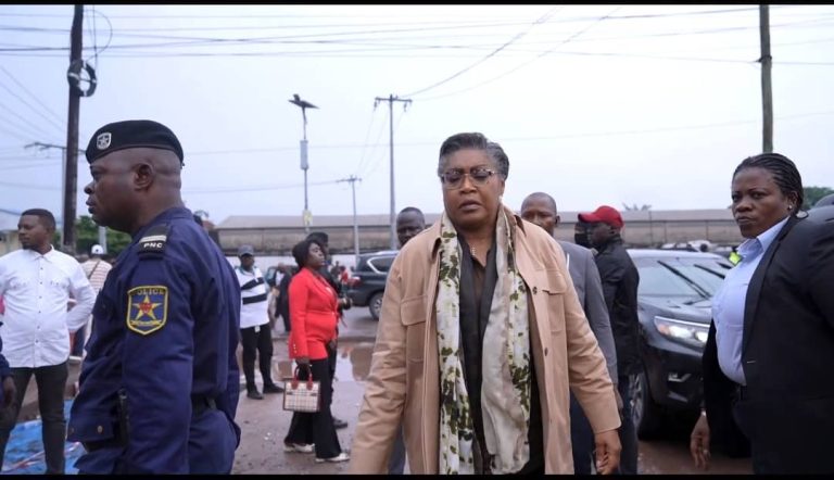 Kinshasa : Le Gouvernement Suminwa intensifie la lutte contre les embouteillages