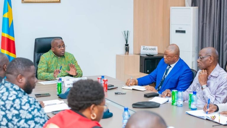 Kinshasa : Jacquemain Shabani et Daniel Bumba passent en revue le trafic routier avant la rentrée scolaire