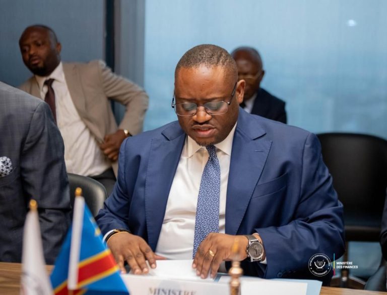 Finances : Doudou Fwamba annonce des recettes supérieures aux prévisions en août avec 103%