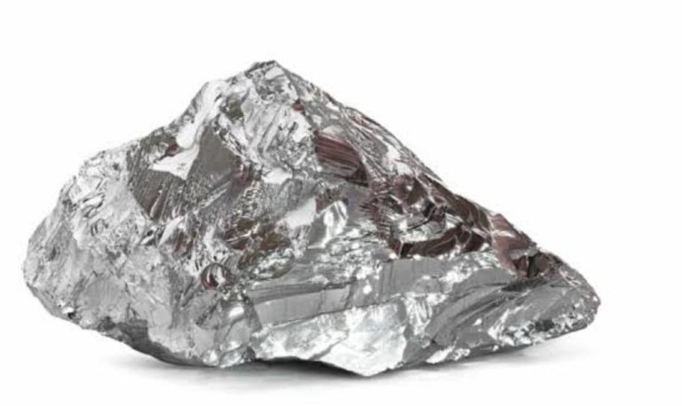 RDC : Le nickel en légère progression, la tonne atteint 13.352,60 USD