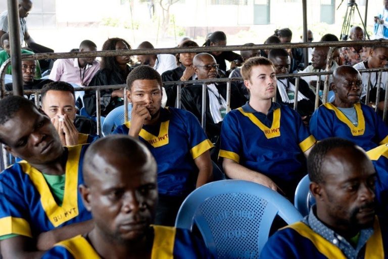 États-Unis : Un procès fédéral prévu en 2026 pour deux Américains impliqués dans la tentative de coup d’État en RDC