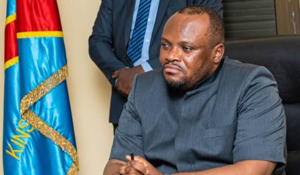 Kinshasa : le député Aubin Mukanu exige des comptes au gouverneur Daniel Bumba sur le programme « Kinshasa Ezo Bonga »