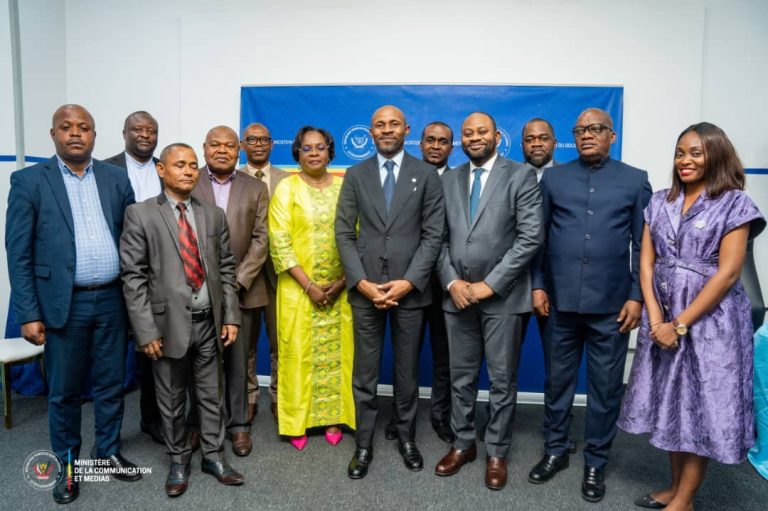 RDC : La RTNC et les télédistributeurs signent un protocole d’accord sur la perception de la redevance audiovisuelle