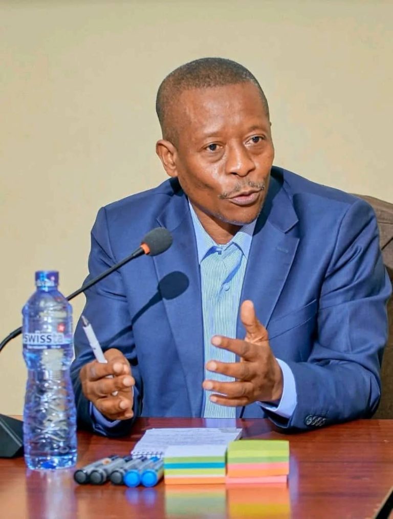 RDC-Rwanda : Jean-Claude Katende qualifie de «grave erreur» la main tendue de Tshisekedi à Kagame