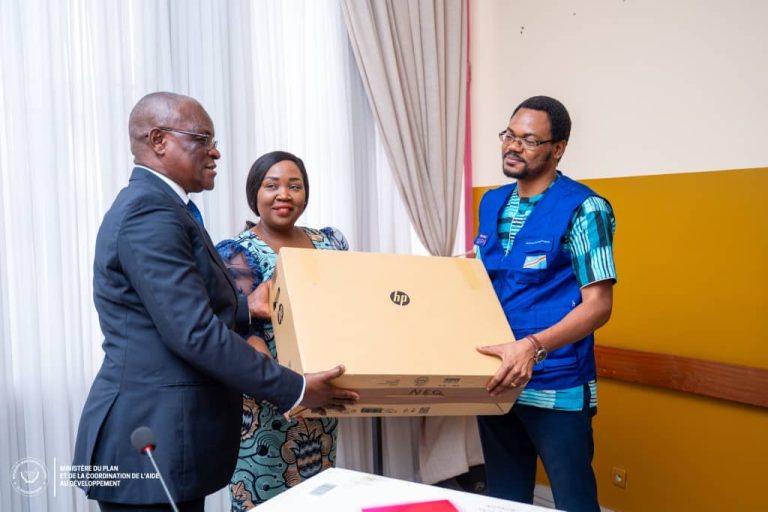 RDC : Le gouvernement reçoit le premier lot d’équipements pour le recensement national