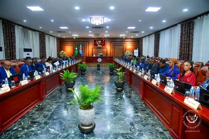 Conférence des gouverneurs : Kinshasa presse pour la réhabilitation des aéroports de Bandundu et Kikwit