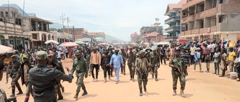 Sud-Kivu : Les Wazalendo entrent à Uvira après le retrait du M23