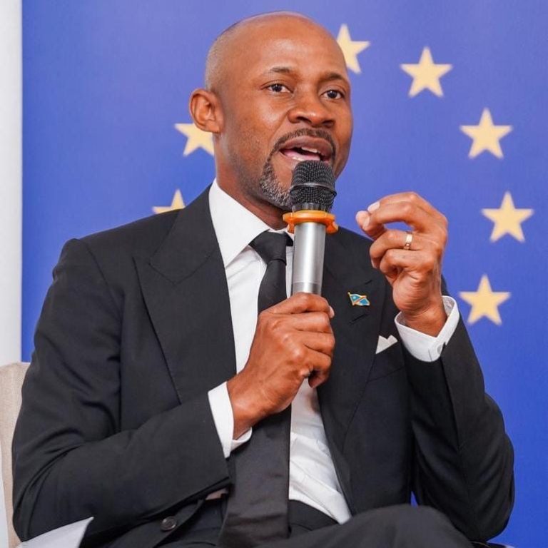 RDC : Patrick Muyaya plaide pour le renforcement du fact-checking face à la désinformation