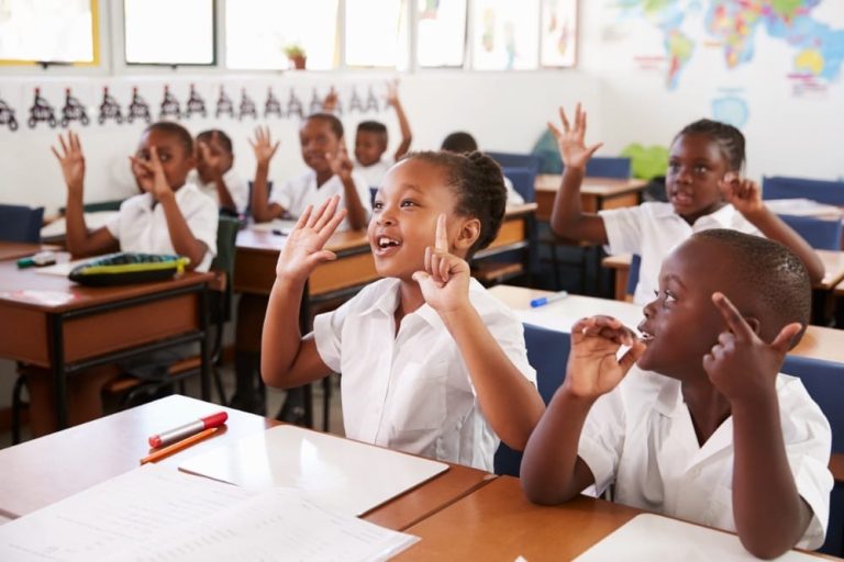 RDC : La part d’enfants non scolarisés chute de 39 % à 18 % en seize ans, selon l’UNICEF